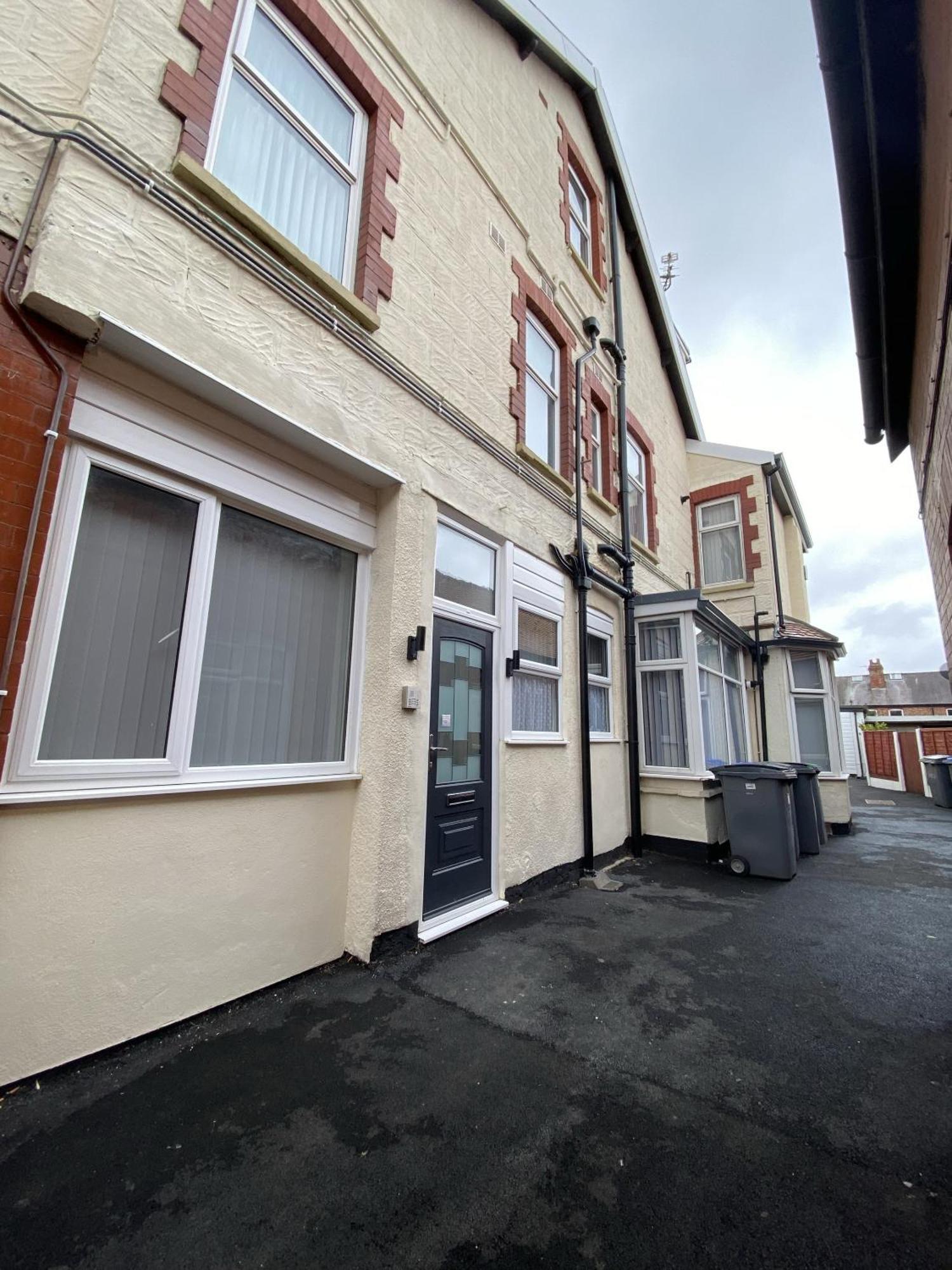 Cherry Property - Hornby Road Blackpool Bilik gambar