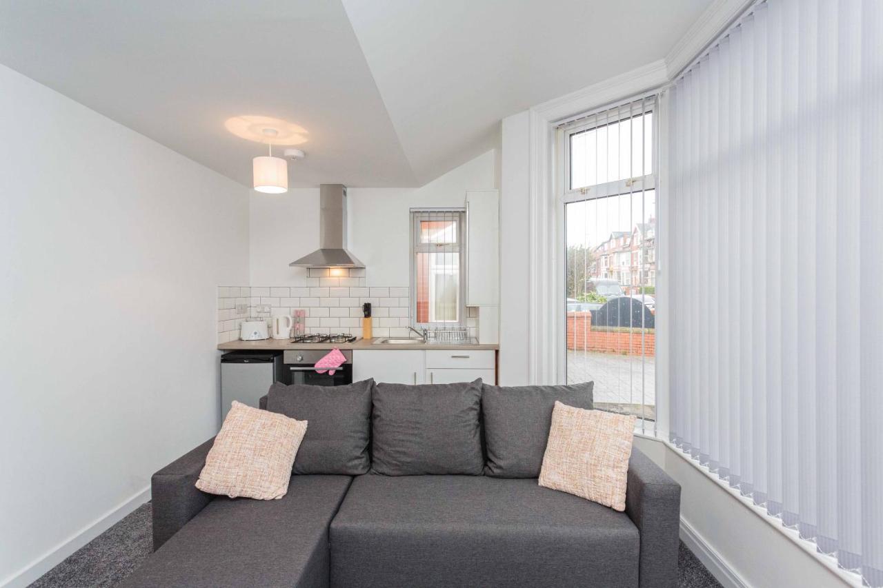 Cherry Property - Hornby Road Blackpool Luaran gambar
